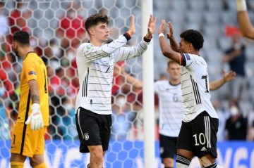 全队4粒进球他全有参与！德国队新任核心呼之欲出