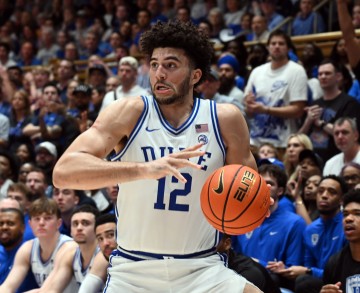 在线娱乐-状元热门~布泽尔儿子太稳了！9次出手轰24+14+5 进分区锦标赛决赛