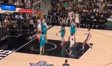 纸牌游戏-不愧是参加过扣篮大赛的！卡特·布莱恩特空切隔扣卡尔克布伦纳！